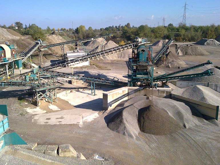 Vendita Materiali Inerti www.impresa-igap.it IGAP srls Via Badolato, 16 84070 Salento (Salerno)